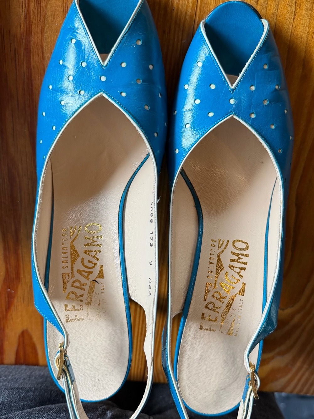 Salvatore Ferragamo Teal Blue Leather Pointed Slingback Flats